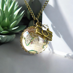 World Map Globe Pendant Chain Vintage Style - Globetrotter Jewelry - VIK-08