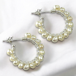 925 Sterling Silber Kreolen mit echten Süßwasserperlen | Perlenohrringe 18 mm | Geschenkidee Muttertag, Hochzeit, Geburtstag
