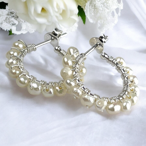 925 Sterling Silber Kreolen mit echten Süßwasserperlen | Perlenohrringe 18 mm | Geschenkidee Muttertag, Hochzeit, Geburtstag