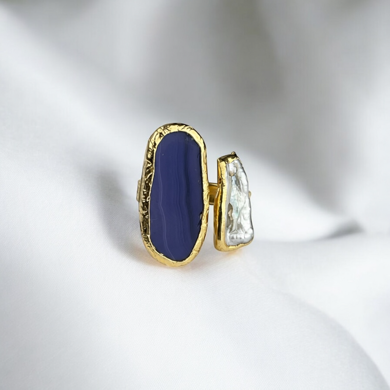 Dunkelblauer Achat-Ring mit Keshi-Perle | vergoldet | verstellbar | nickelfrei & bleifrei | handgefertigt