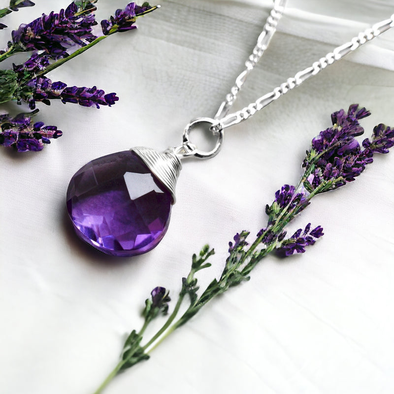 Exquisites 925 Sterling Silber Schmuckset mit Amethyst Edelstein: Halskette und Ohrringe - K925-141