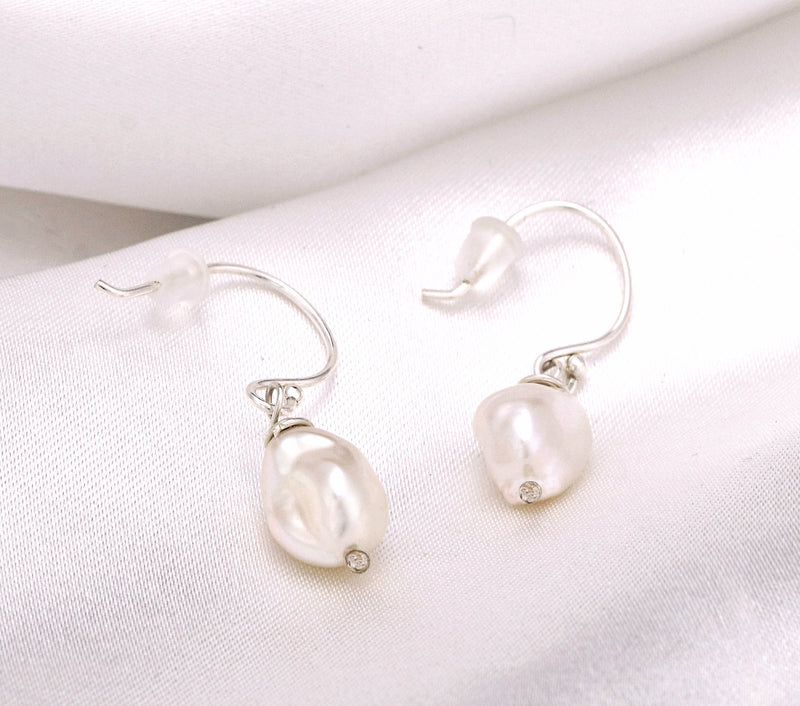 BAROCK Freshwater pearls Earrings Pearls drops Earrings OHR925-132