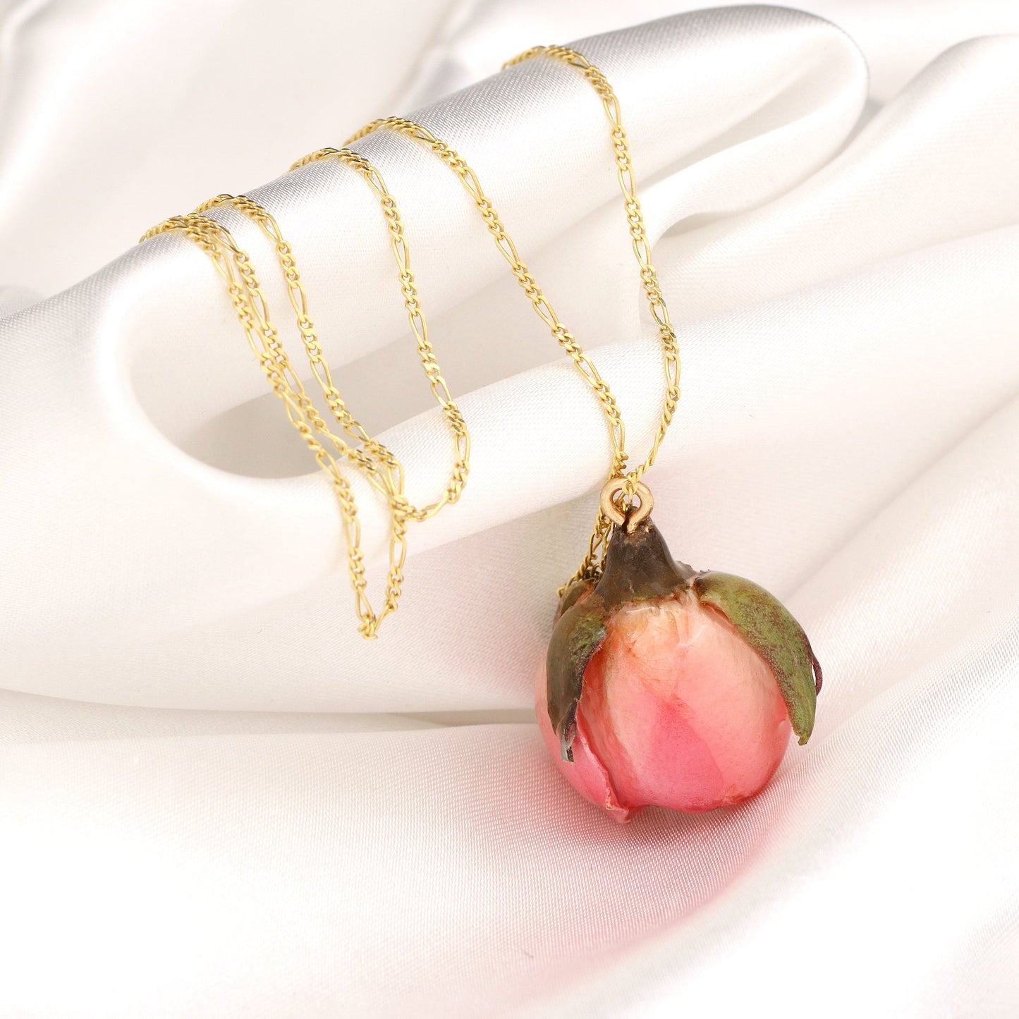 Real Rose Necklace - 925 Sterling Gold Plated Chain Poured with Resin - K925-58