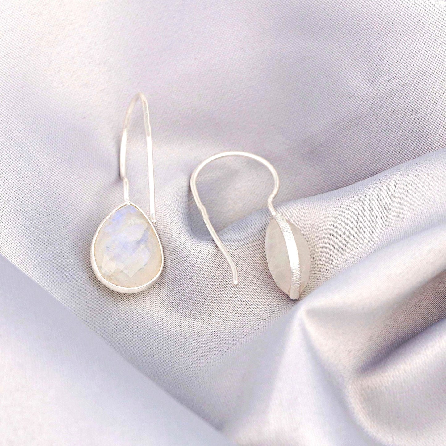 925 Sterling Silver Moonstone Earrings - Ear925-93