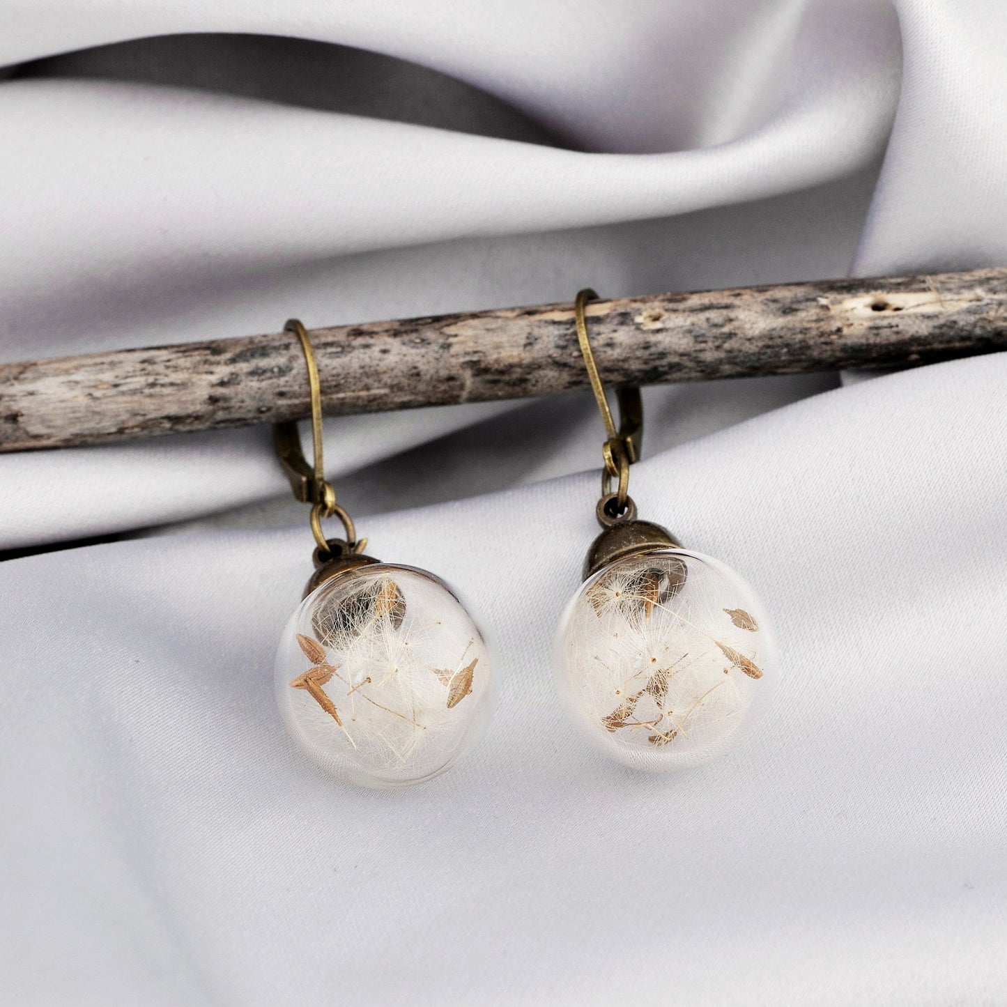 Genuine Pustblumen Earrings - Bronze Earrings with real dandelion seeds - vinohr-11