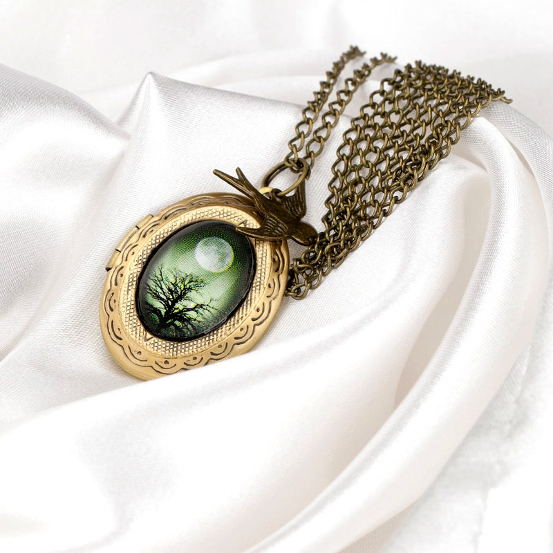 Photoservice Includes Personalizable Mystic Forest Swallow Photomed Linen Pendant Chain - VIK-29