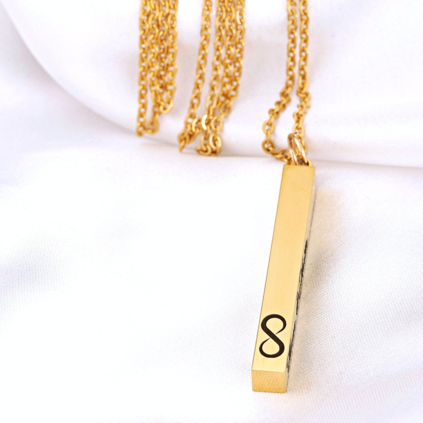 3D vertical burl chain with engraving / gold, silver or rosegold