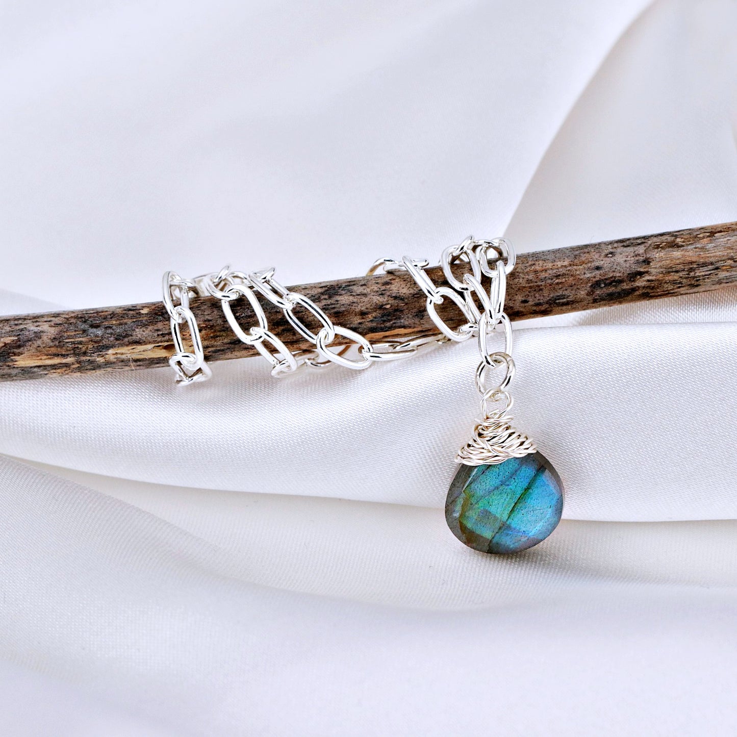 Labradorite Gemstone Bracelet - 925 Sterling Silver Meditation Minimalist Jewelry - Arm925-10