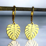 Gold plated monstera leaves earrings - vinohr-26