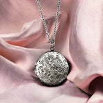 Marrakech II antique silver medallion chain incl. Photoservice