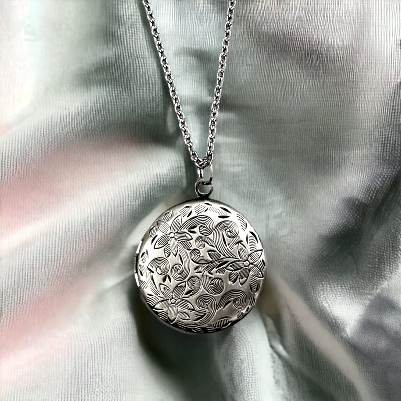 Marrakech II antique silver medallion chain incl. Photoservice