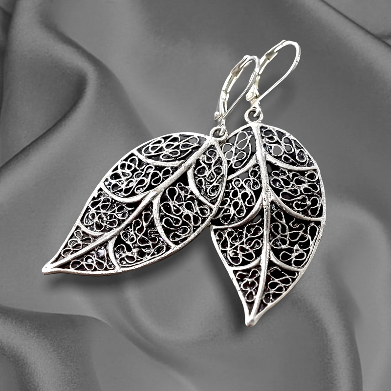 Antique leaves XL earrings - elegant gift idea for nature lovers and garden friends - vinohr-28