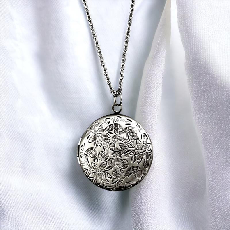 Marrakech II antique silver medallion chain incl. Photoservice