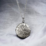 Marrakech II antique silver medallion chain incl. Photoservice