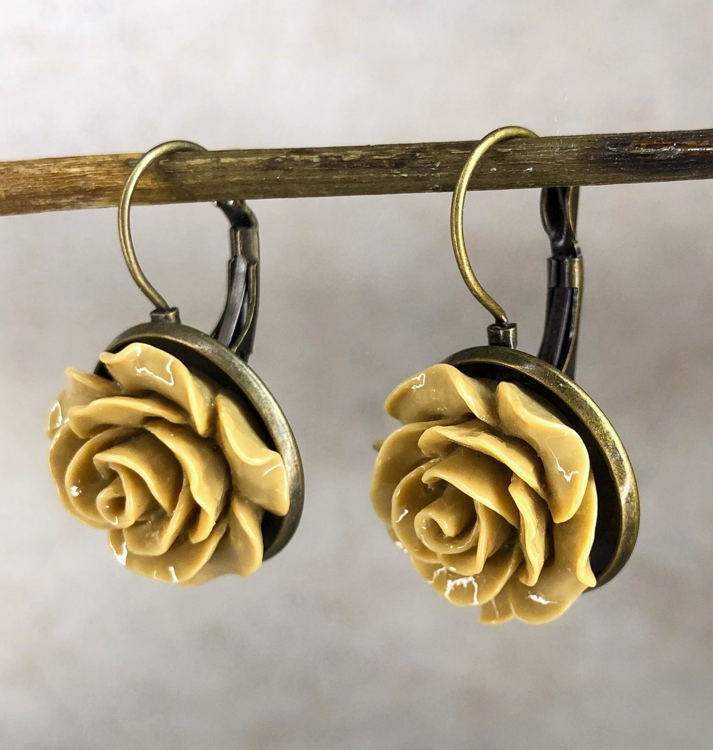 Autumns bronze earrings in vintage style