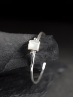 925 Sterling Silver Square Ring Pearl Mutton - RG925-28