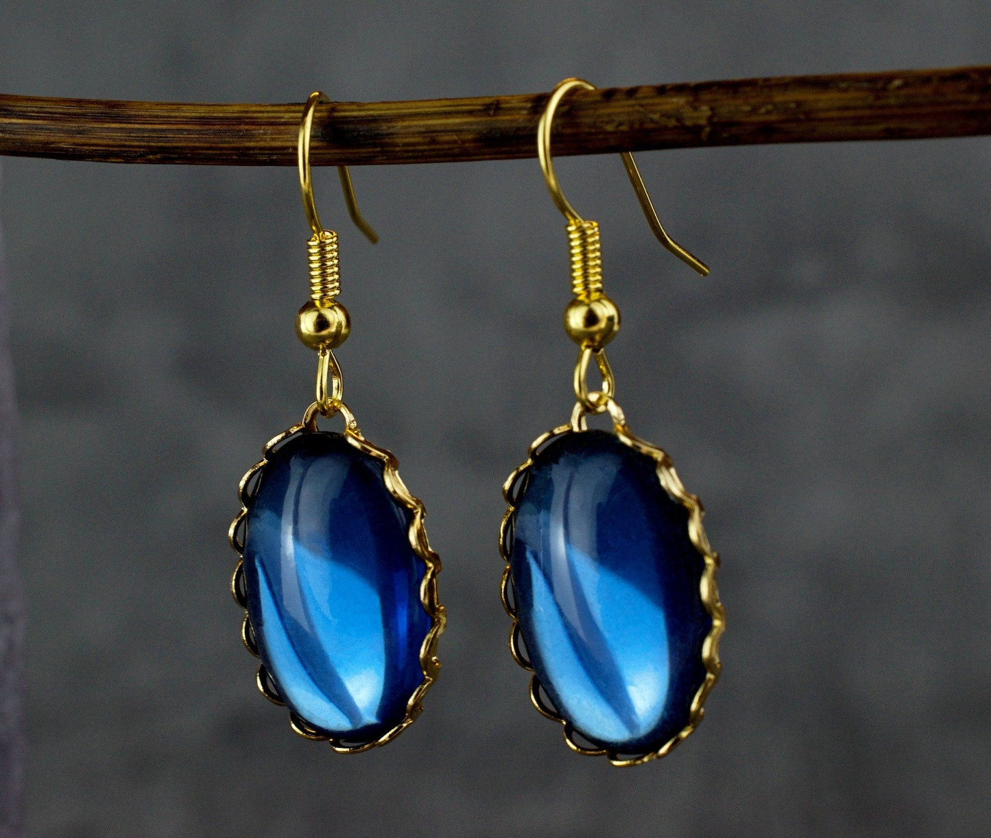 Blue shimmering earrings - gold-plated jewelry in vintage style - vinohr-65