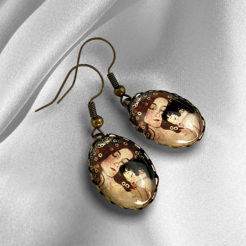 Mother Child Earhanger-Gustav Klimt Painter Bronze Art Lover Vintage Style Earrings-VINOHR-27