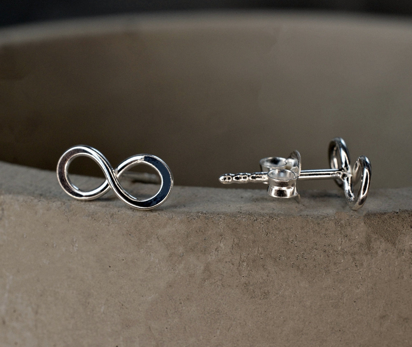 925 Sterling Silver Mini Stud Earrings "Infinity" - Ear925-110