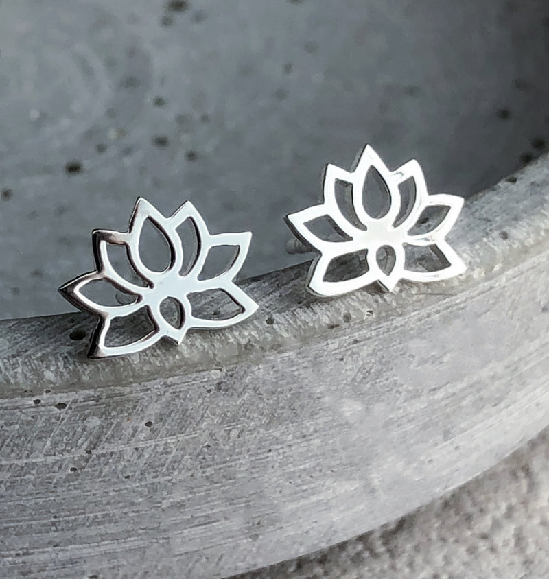 Mini 925 Sterling Silver Stud Earrings Lotus