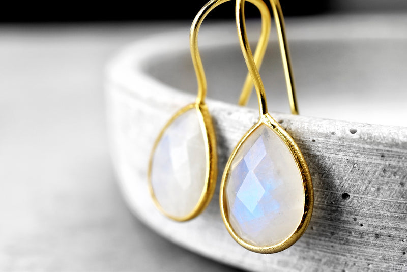 925 sterling gilded moonstone earrings